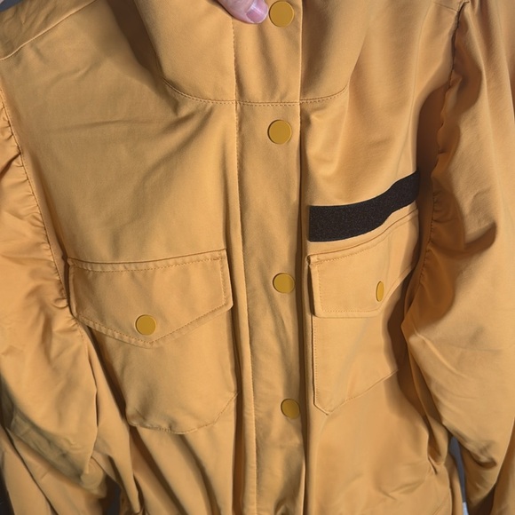 Nike Women's Sportswear Tech Buck Tan/Black Pack Jacket (DA2326-204), Size L - Picture 4 of 6